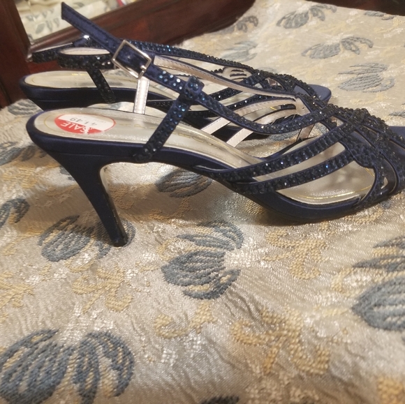 Shoes - Picture 2 of 2